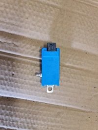 фото thumb №1, Усилитель антенны audi a8 d2 4d0035225b