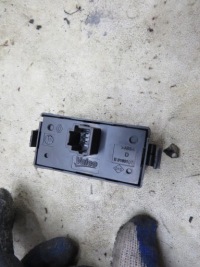 фото thumb №2, Кнопка світла аварійних sandero ii