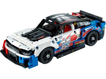 Модель автомобиля LEGO Technic Chevrolet Camaro ZL1