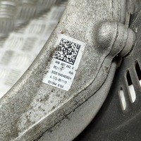 фото thumb №8, Audi e-tron 2020 права сторона ступиця колеса передній