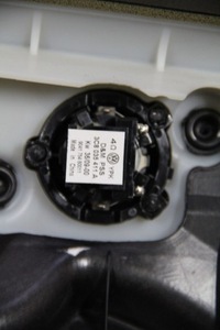 фото thumb №9, Обшивка дверь правый задняя vw passat cc кожа хром