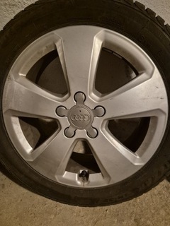 ШЕСТЕРНИ ЗИМНИЕ BRIDGESTONE 205/50/17 AUDI A3 8Y