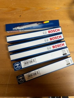 СВІЧКА РОЗЖАРЮВАННЯ BOSCH 0 250 403 008 X6 MERCEDES