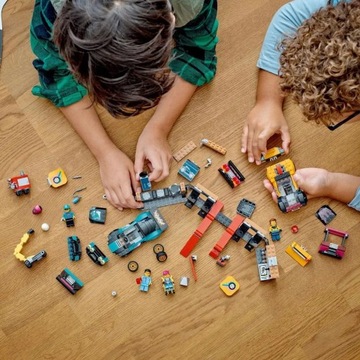 Мастерская по тюнингу автомобилей LEGO City 60389