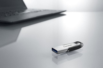 SanDisk Ultra Flair, 256 ГБ