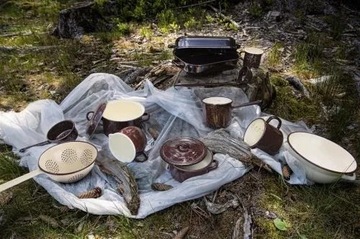 Эмалированная кастрюля, коричневый горшок