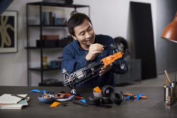 LEGO Technic 42141 Гоночный автомобиль McLaren F1