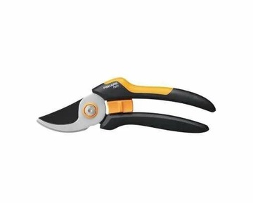 Ножничный секатор P321 НОВИНКА Fiskars НОВИНКА