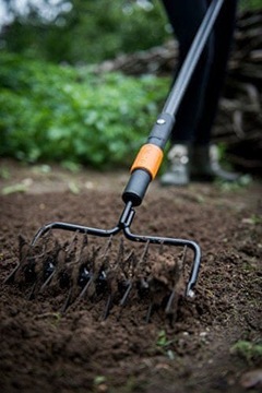 Поворотный аэратор FISKARS QuikFit 1000689