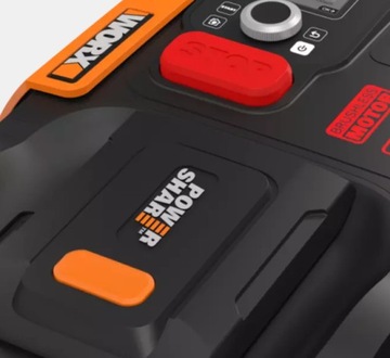 Аккумуляторная газонокосилка Worx WR167E Landroid M700 Plus
