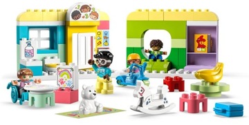 LEGO DUPLO Один день из жизни в детском саду (10992)