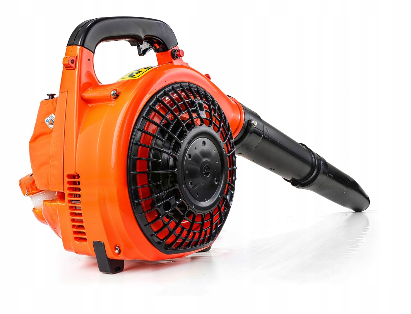 DMUCHAWA SPALINOWA OGRODOWA ODKURZACZ DO LIŚCI ŚNIEGU TRAWY 4,2KM LEKKA