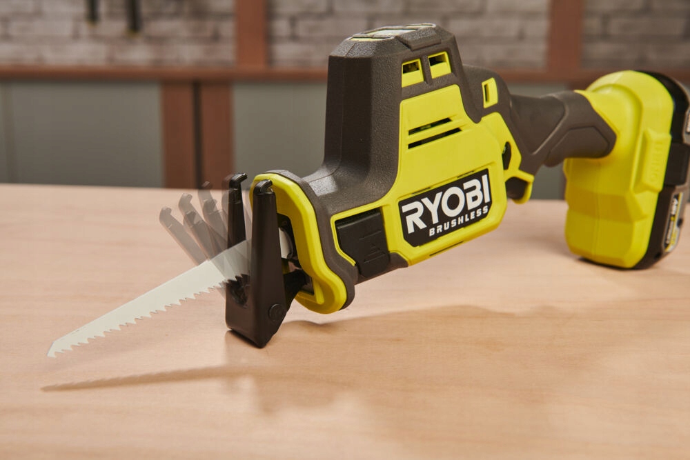 RYOBI PIŁARKA PIŁA SZABLASTA BEZSZCZOTKOWA AKUMULATOROWA 18V RRS18CBL-0