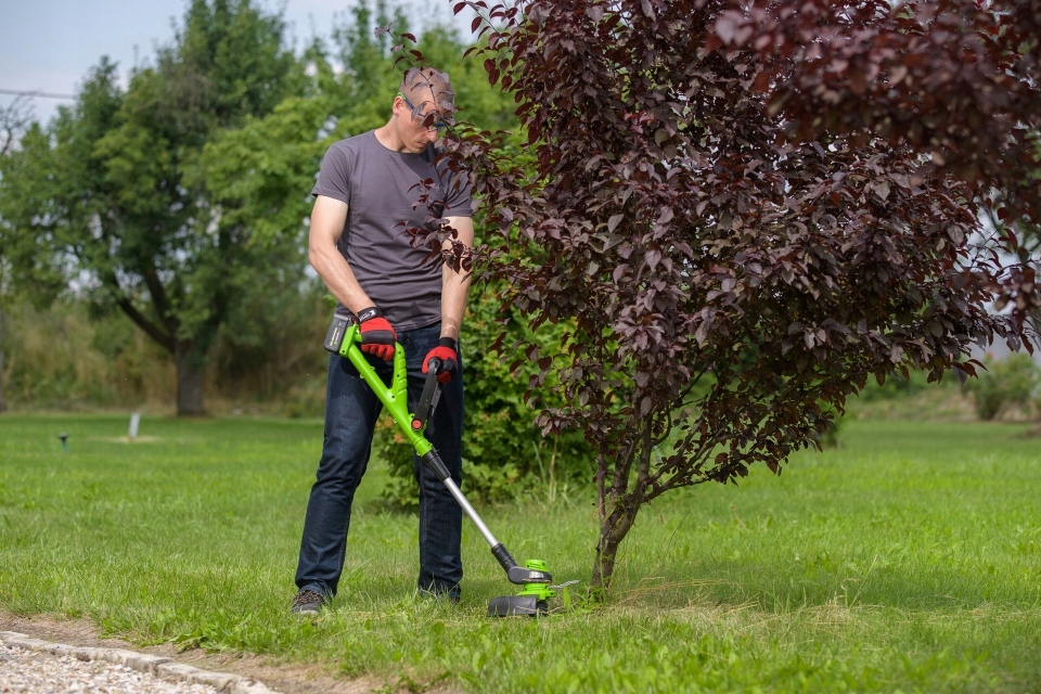 KOSA PODKASZARKA AKUMULATOROWA 20V + 2Ah 4GARDEN