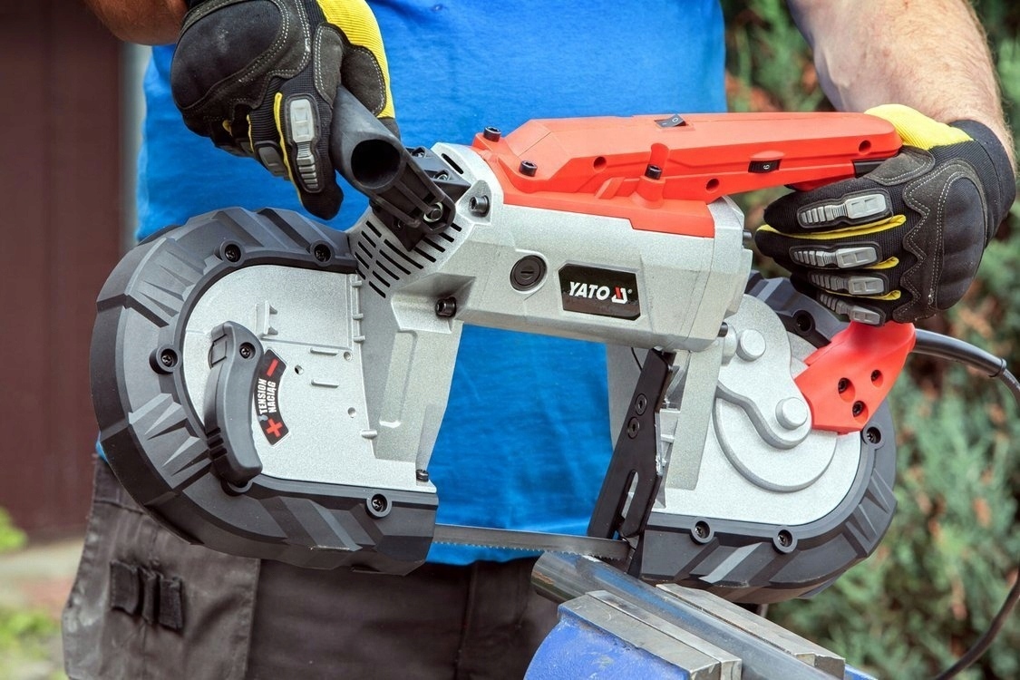 YATO PRZECINARKA TAŚMOWA Z PODSTAWĄ PIŁA DO METALU PRZENOŚNA 1100W YT-82185
