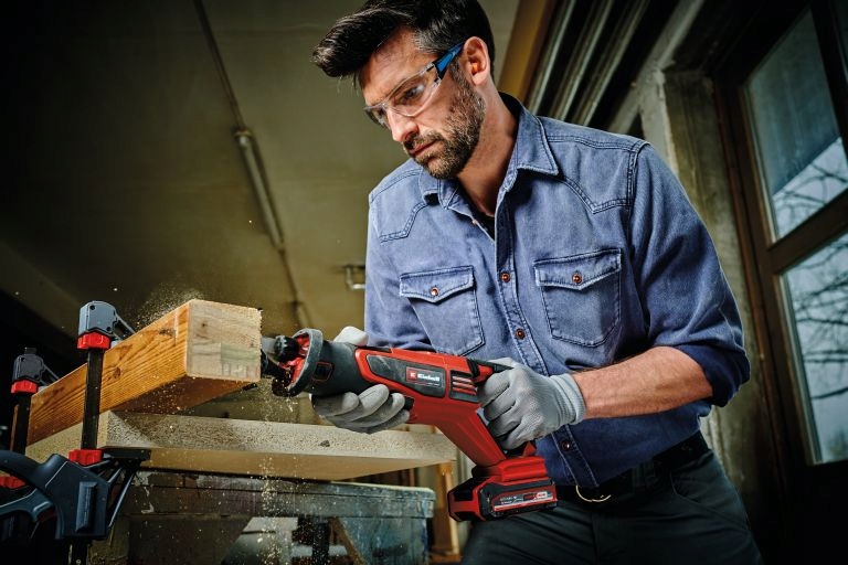 EINHELL PIŁA SZABLASTA AKUMUL. BEZSZCZOT TE-AP 18/28 LI BL Solo 4326310 18V