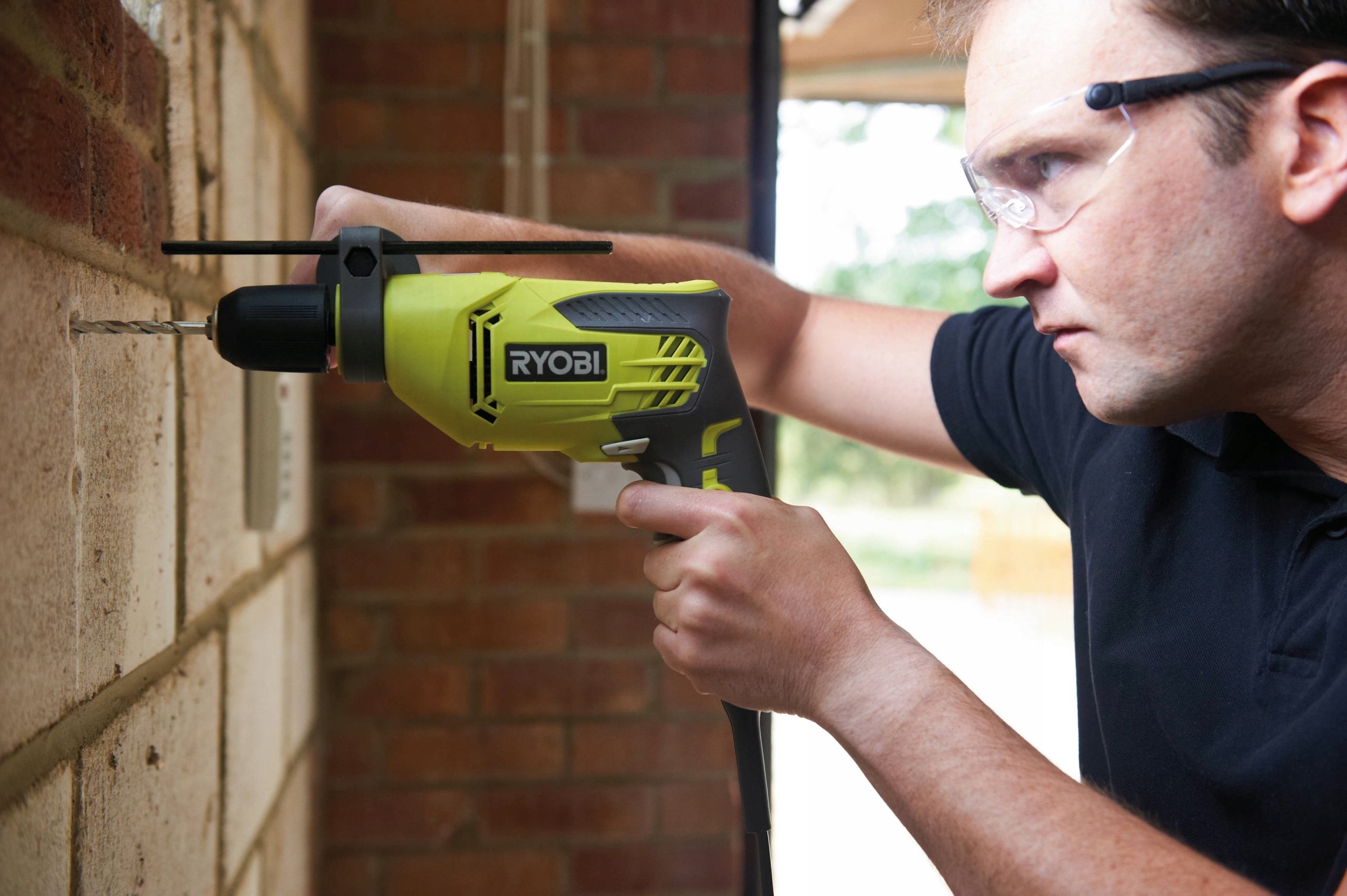 RYOBI WIERTARKA UDAROWA RPD680-K 680W 13mm