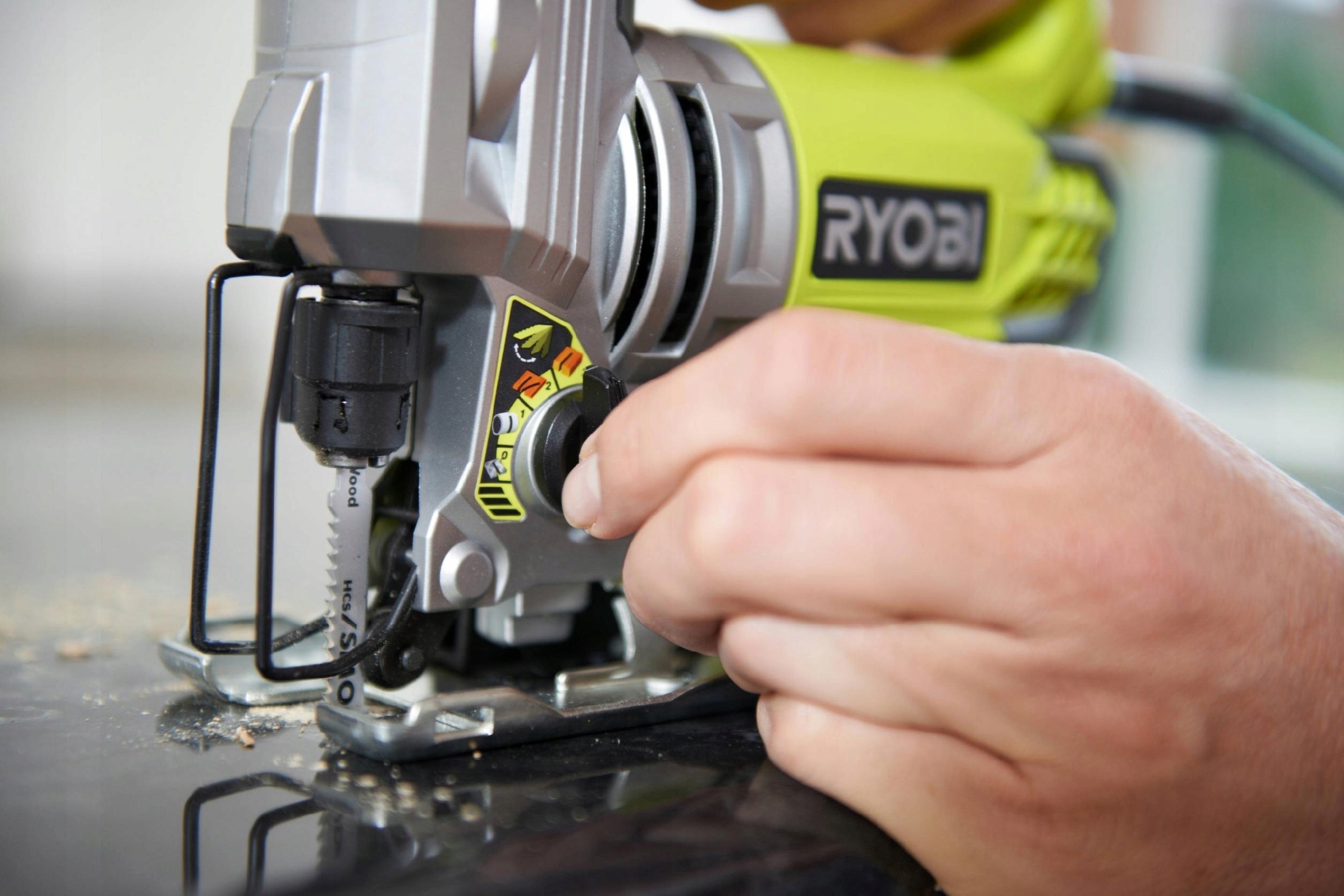 RYOBI RJS850-K WYRZYNARKA ELEKTRYCZNA 600W +10 brz
