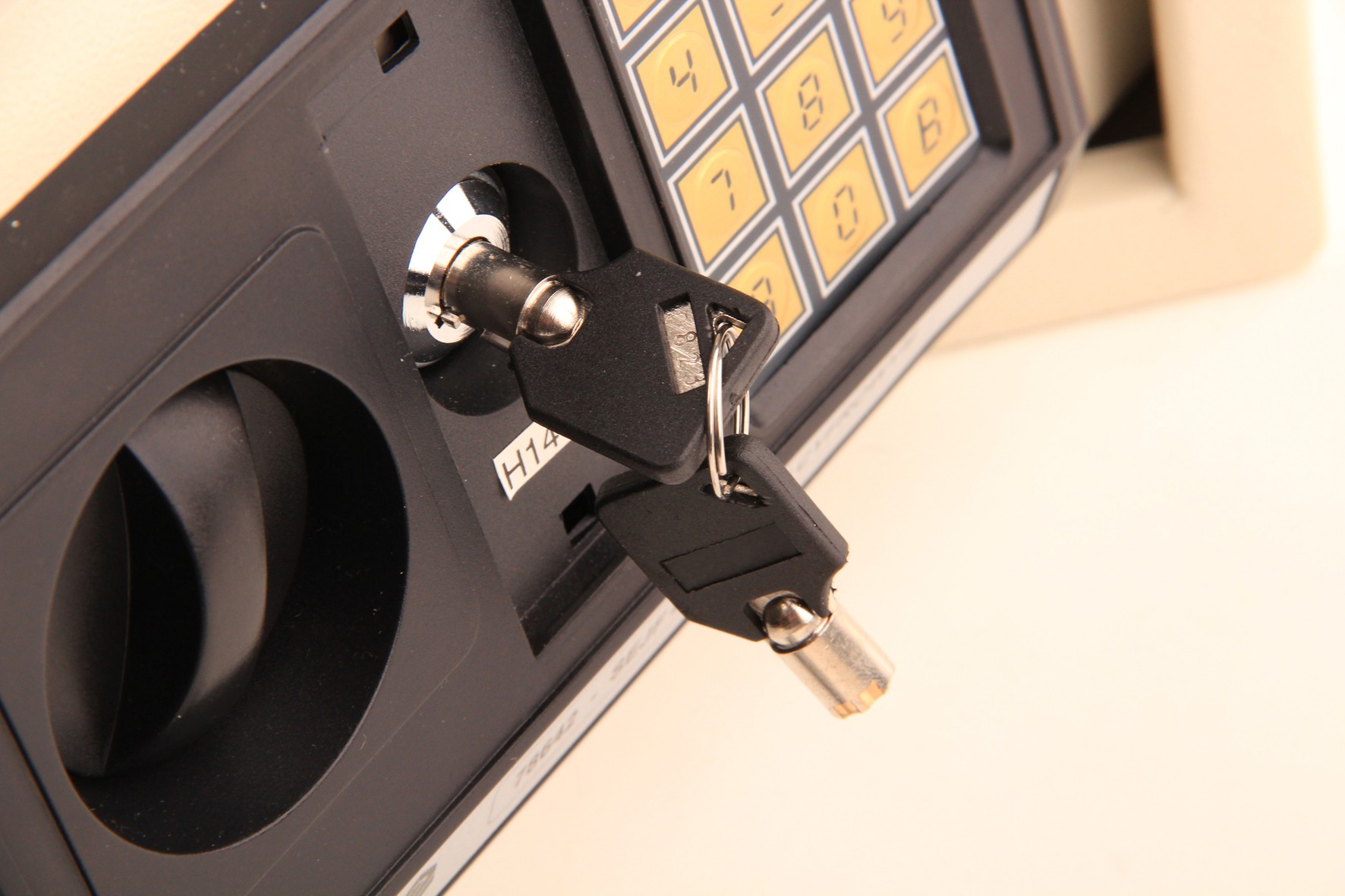 VOREL SEJF Z ZAMKIEM CYFROWYM 35X25X25CM VOREL