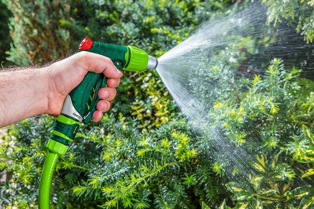 VERTO ZRASZACZ PISTOLETOWY REGULOWANY OGRODOWY