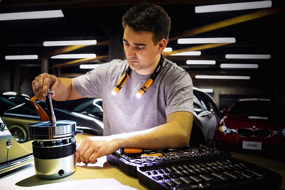 NEO LAMPA LED DO CZYTANIA 300LM LATARKA NA SZYJE AKUMULATOR USB-C 99-112