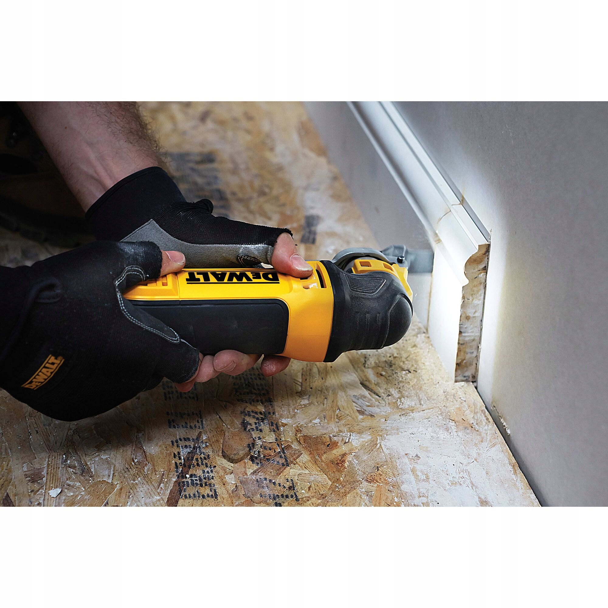 DEWALT SIECIOWE NARZĘDZIE WIELOFUNKCYJNE TSTAK AKCESORIA KUFER DWE315KT-QS