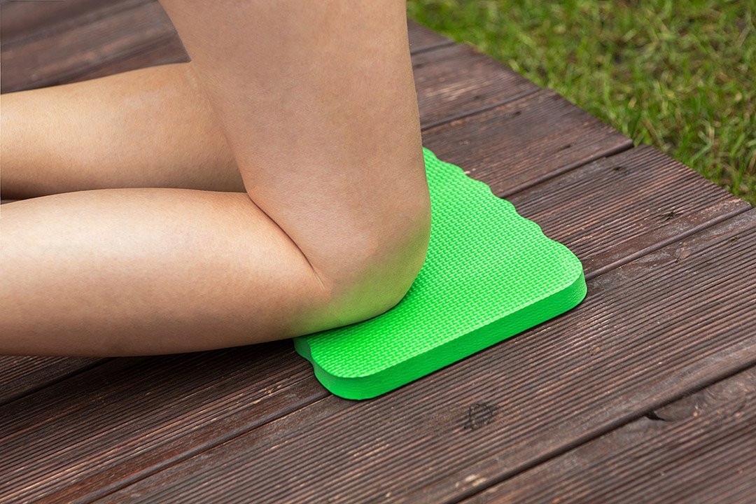 OCHRANIACZ KOLAN MATA DO KLĘCZENIA POD KOLANA PIANKA EVA 40x20cm 97H200