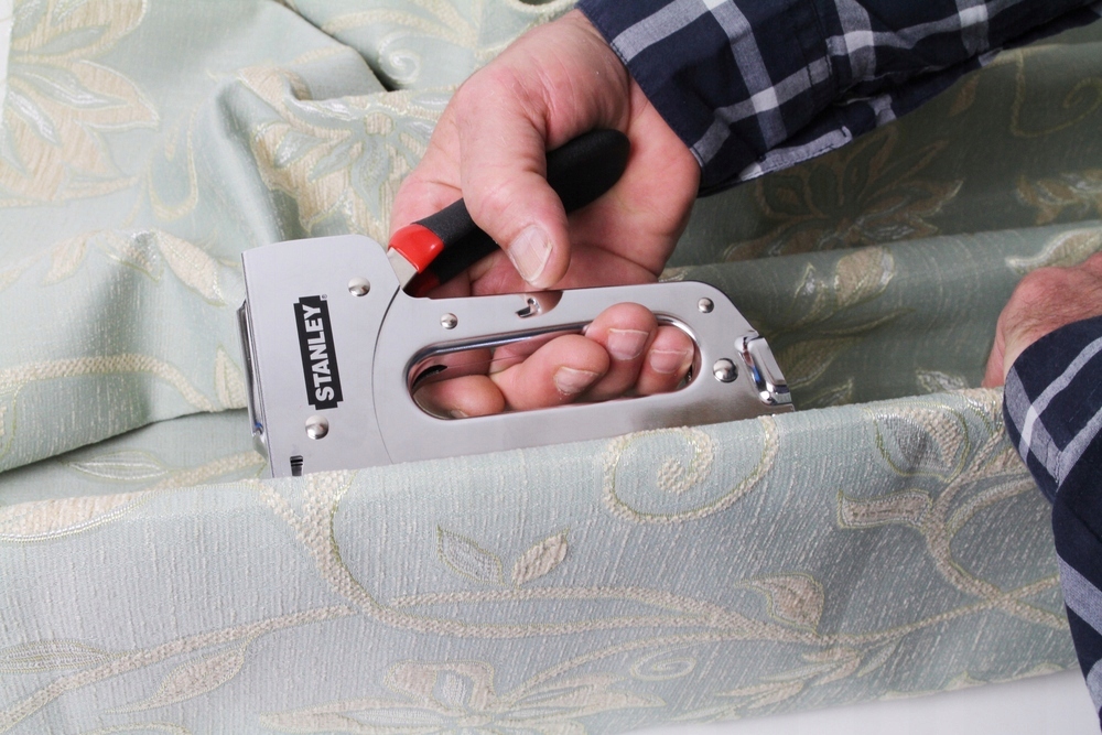 704106 ZSZYWACZ Tapicerski TR120 2w1 LD Zszywka A,