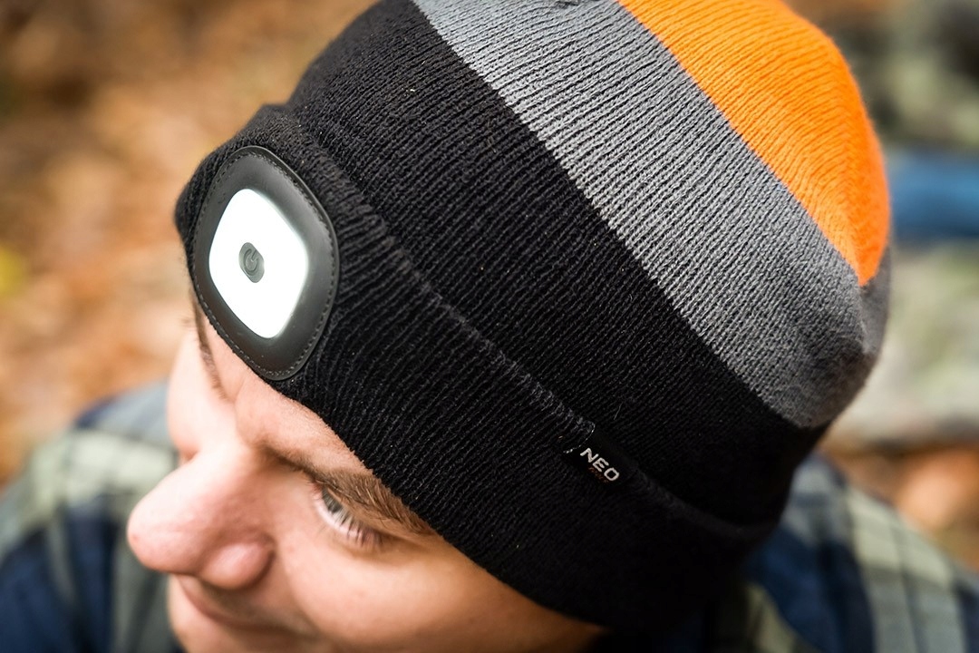 NEO TOOLS CZAPKA ROBOCZA Z LATARKĄ LED CZOŁÓWKA WARM 180 LM USB IP43 81-631