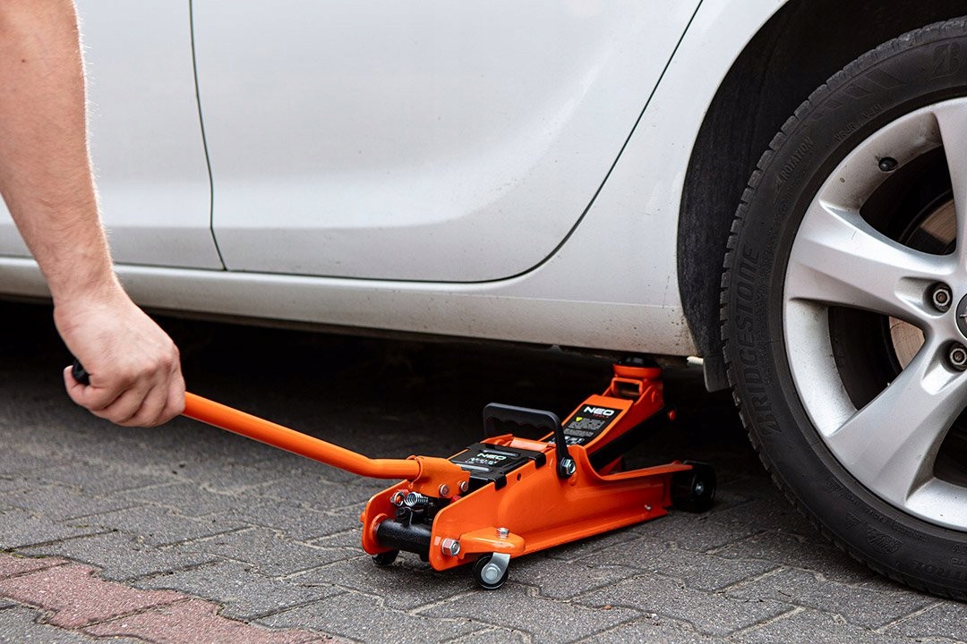 NEO PODNOŚNIK WARSZTATOWY 2.5t NISKOPROFILOWY ŻABA 85-385mm LEWAREK 11-733