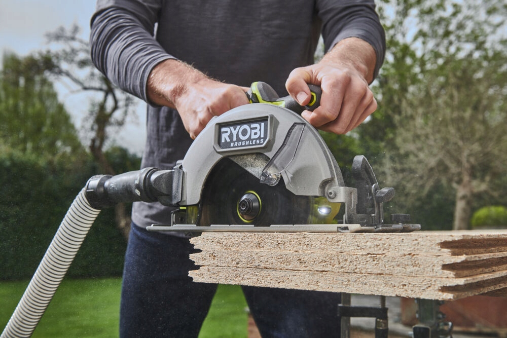 RYOBI PIŁA PIŁARKA TARCZOWA 184mm BEZSZCZOTKOWA AKUMULATOROWA 18V RCS18BL-0