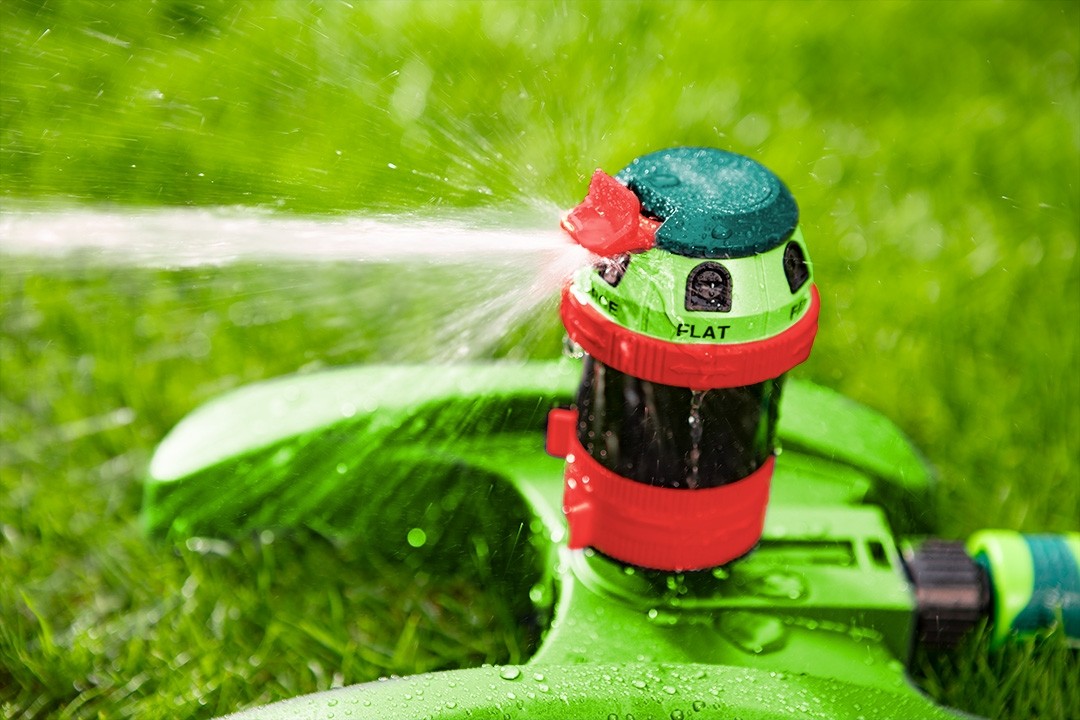 ZRASZACZ OGRODOWY REGULOWANY 6 FUNKCJI 350M2 VERTO