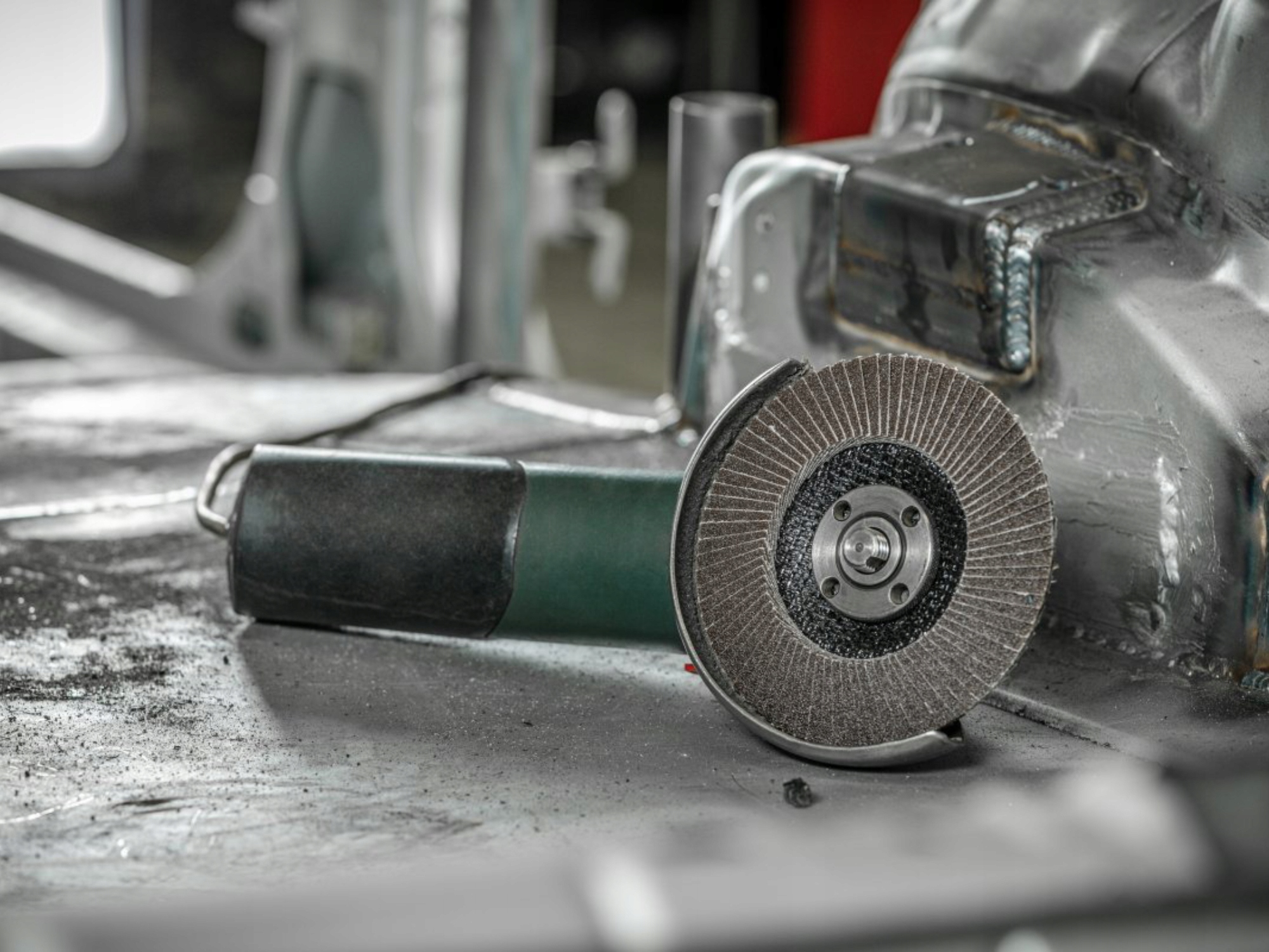 HOGERT ŚCIERNICA LISTKOWA TALERZOWA LAMELKA 125X22,4 G80 HT8D053