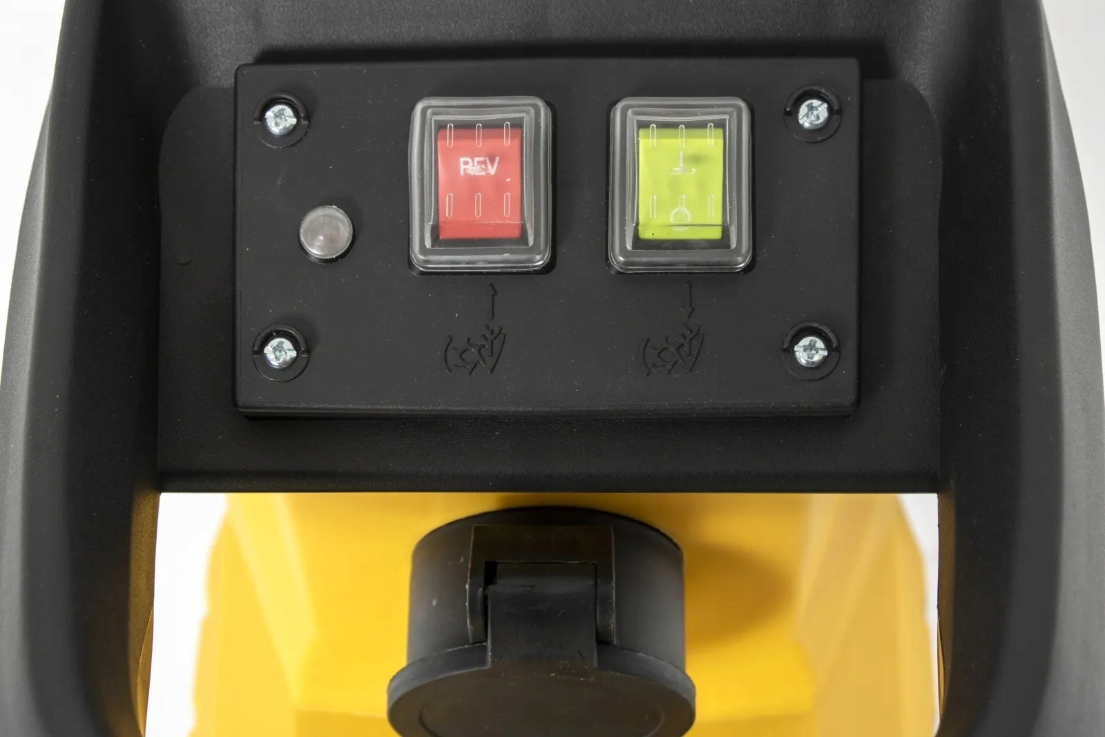 LIDER ROZDRABNIACZ ELEKTRYCZNY DO GAŁĘZI 2400W WOREK ER2416