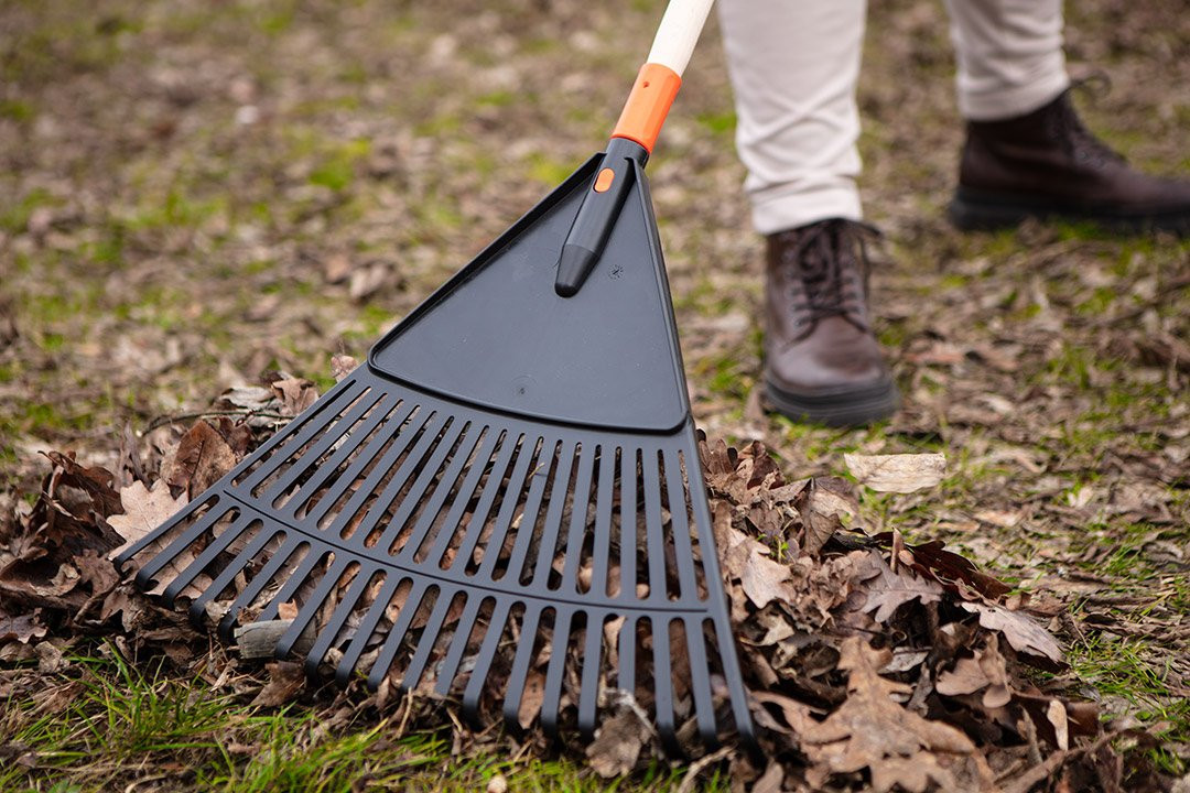VERTO GRABIE OGRODOWE LIŚCI SIANA CZARNE 480MM PAZURKI BEZ TRZONKA 15G085