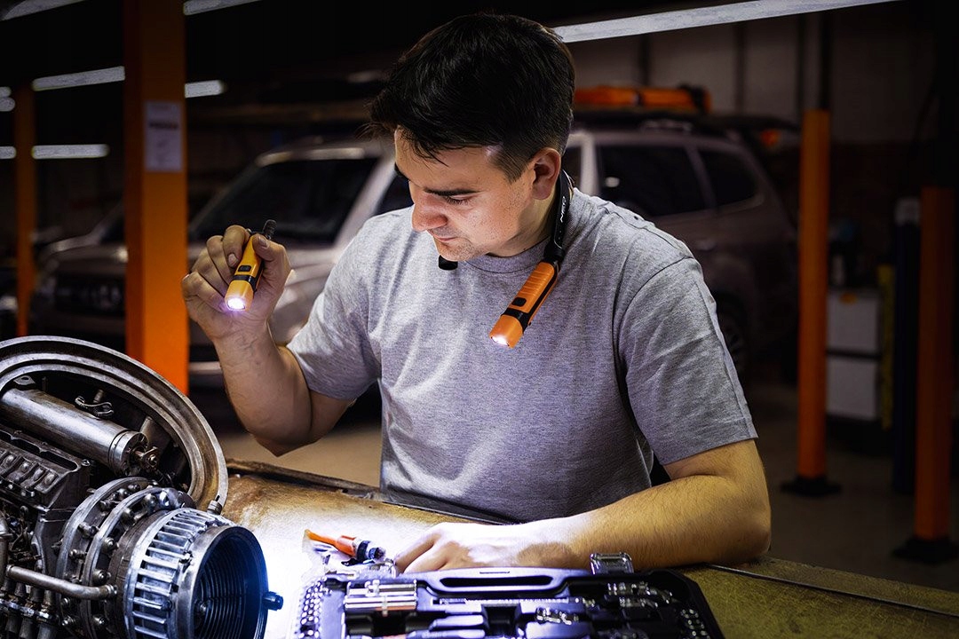 NEO LAMPA LED DO CZYTANIA 300LM LATARKA NA SZYJE AKUMULATOR USB-C 99-112