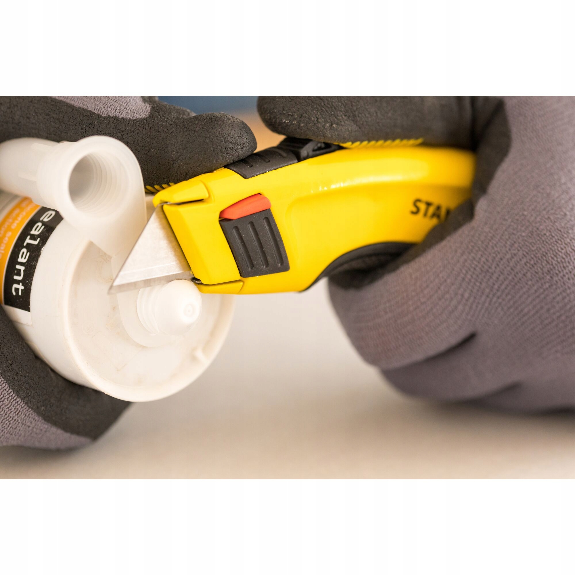 STANLEY NÓŻ FATMAX RB + 5 OSTRZY CARBIDE 7-10-778 WYSUWANE OSTRZE