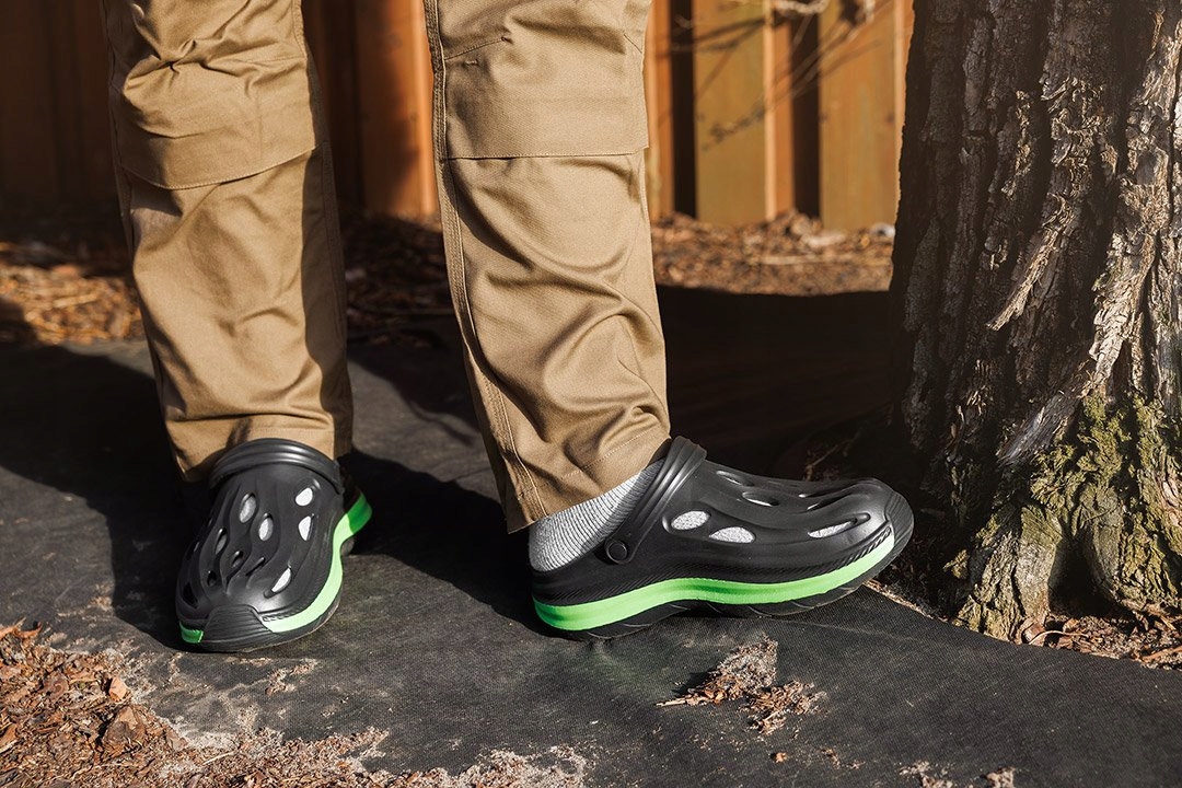 NEO CHODAKI Z PASKIEM BUTY PIANKOWE LEKKIE KAPCIE SANDAŁY OGRODOWE r. 40/41