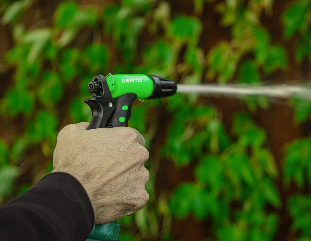 VERTO ZRASZACZ PISTOLETOWY REGULOWANY 2 FUNKCJE PISTOLET PODLEWANIA 15G718