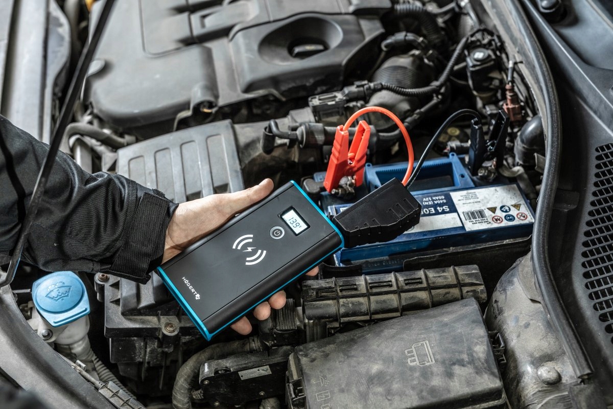 HOEGERT STARTER URZĄDZENIE ROZRUCHOWE 400A ŁADOWARKA INDUKCYJNA POWERBANK