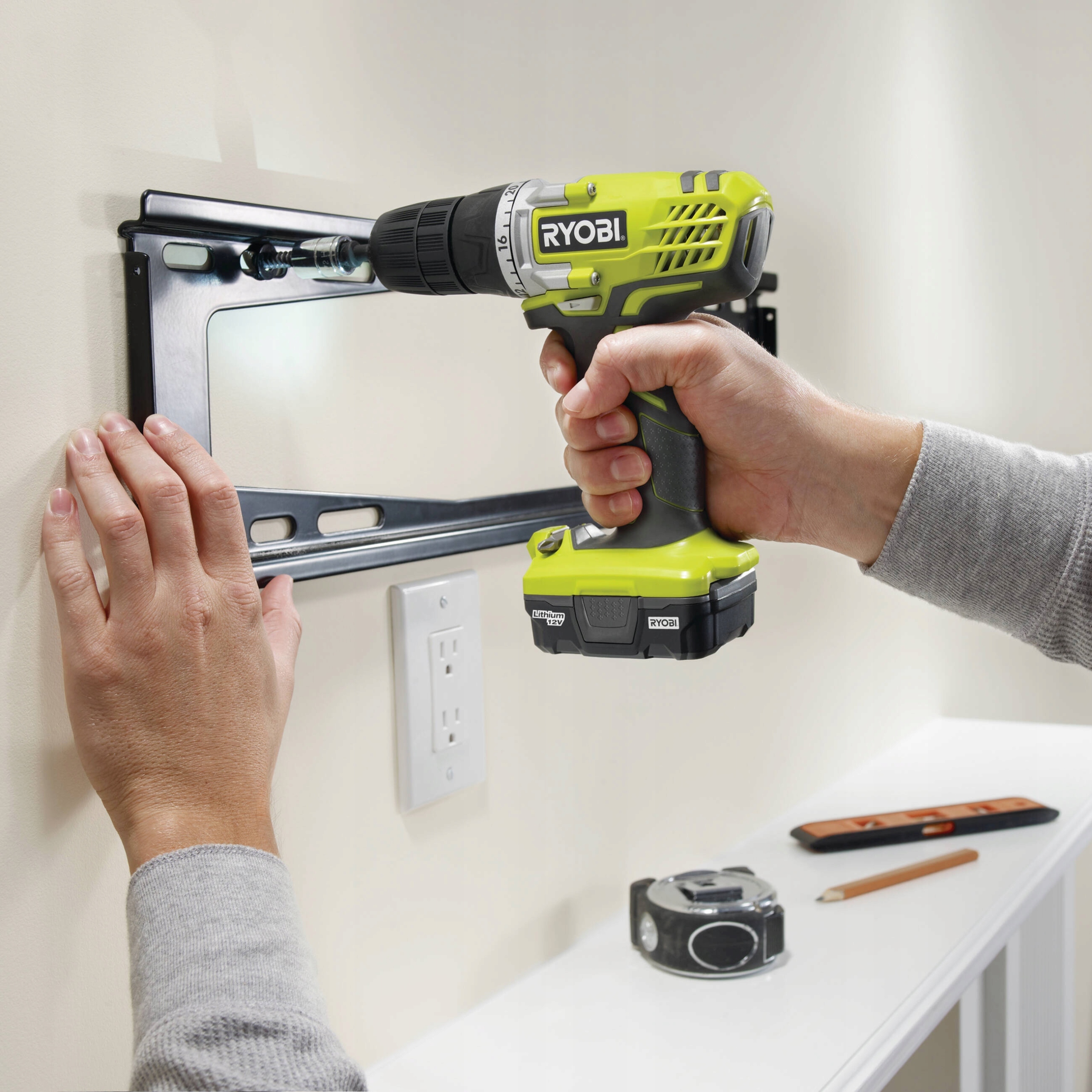 RYOBI R12SD-220S WIERTARKO WKRĘTARKA 2x2Ah 12V