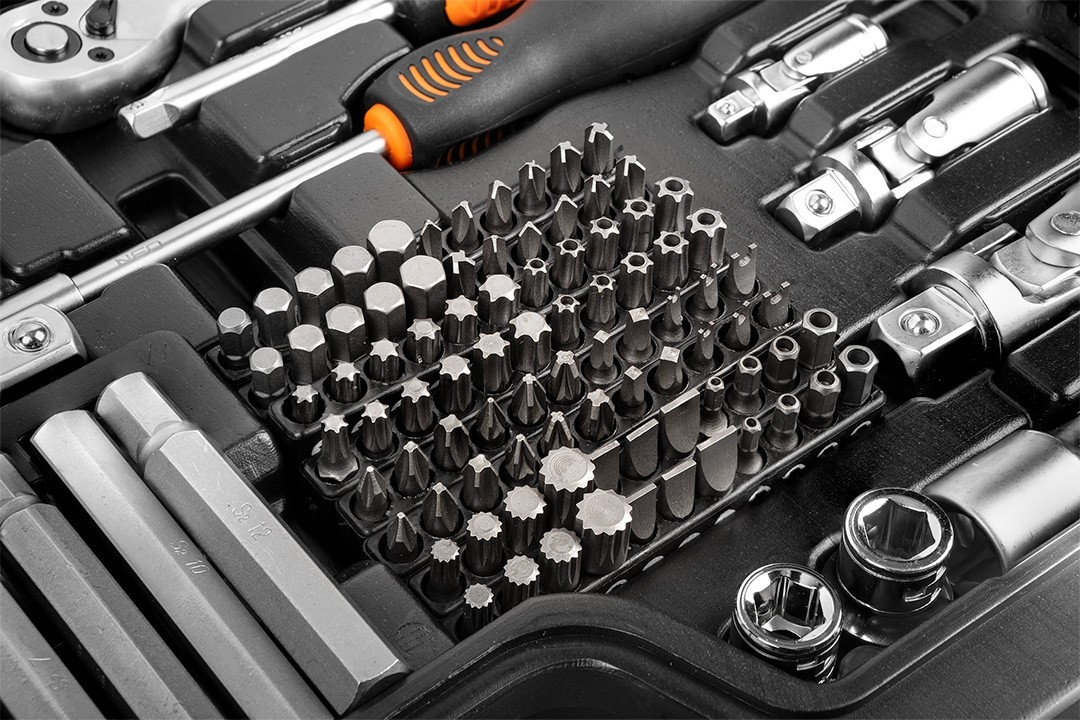 NEO ZESTAW KLUCZY NASADOWYCH 300E 1/2" 1/4" NASADKI BITY SATYNA +TORX 40SZT