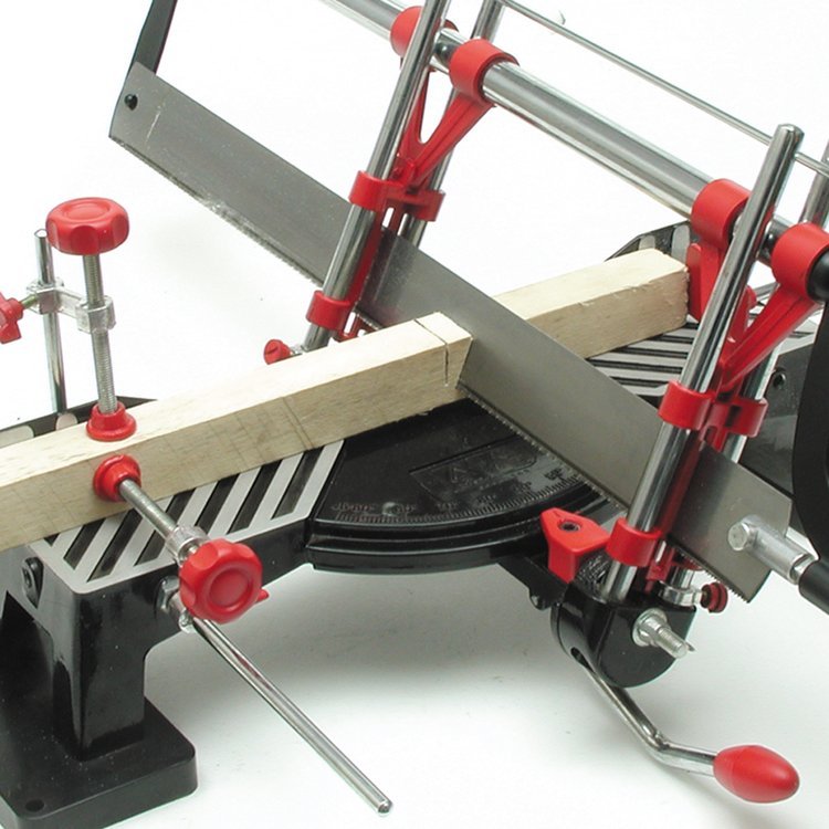 PIŁA KĄTOWA UKOSOWA RĘCZNA, UKOŚNICA 550MM VOREL