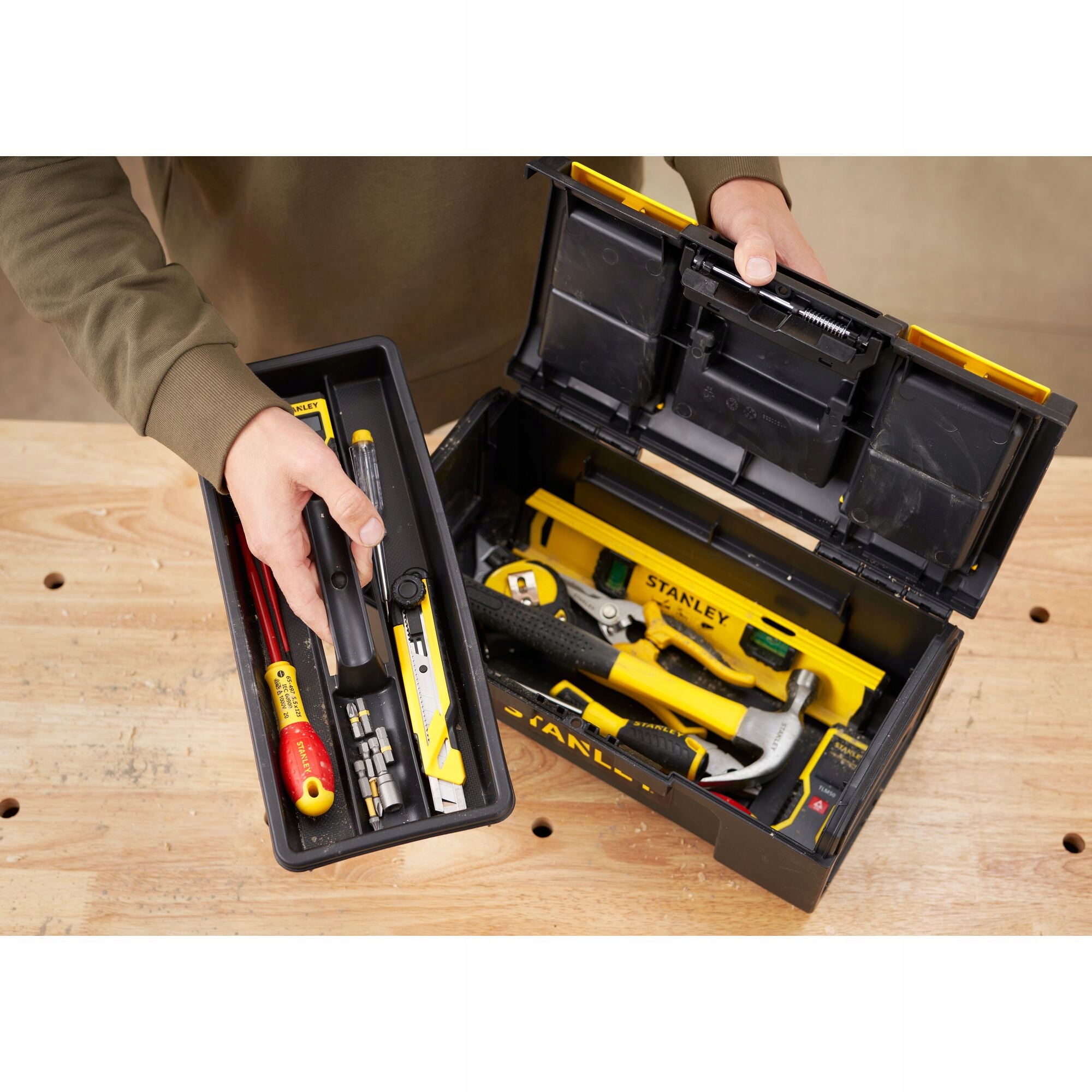 STANLEY WALIZA SKRZYNIA NARZĘDZIOWA BASIC 16" 38.3x16x21.5 FATMAX 1-79-216
