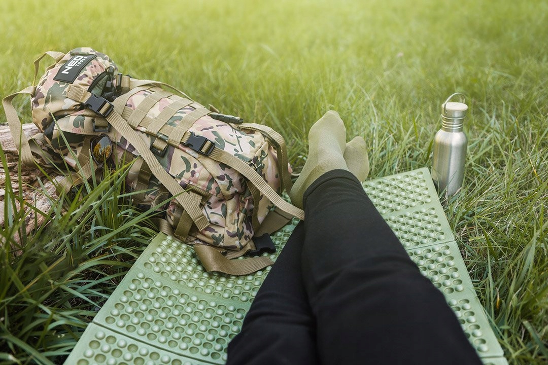 NEO TOOLS KARIMATA MATA SKŁADANA DO SIEDZENIA 185x56cm WATERPROOF 63-161