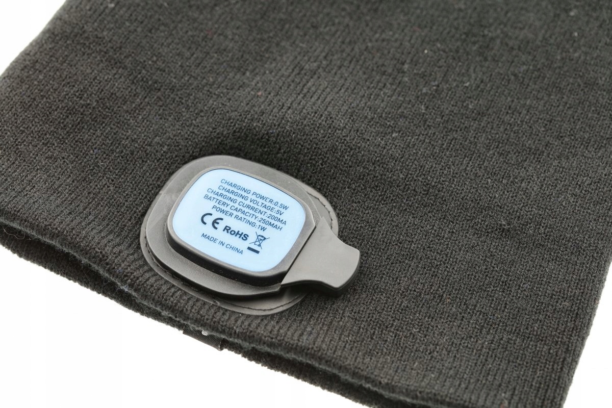 HOEGERT CZAPKA ROBOCZA ZIMOWA OCIEPLANA Z LATARKĄ CZOŁOWĄ LED USB HT5K486