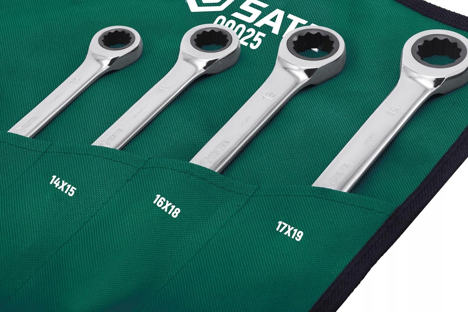 SATA ZESTAW 6 KLUCZY OCZKOWYCH DWUSTRONNYCH Z GRZECHOTKĄ ST09025SJ