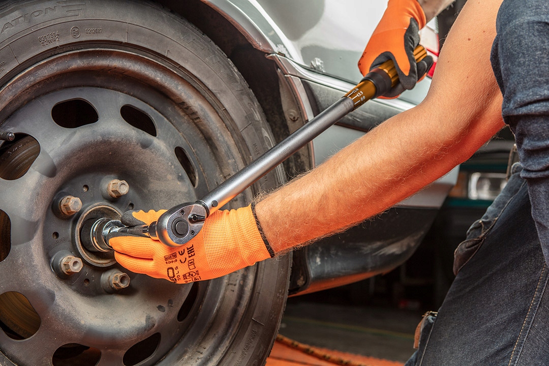 NEO KLUCZ DYNAMOMETRYCZNY 1/2'''''''' 60-330Nm 08-837 CERTYFIKAT KALIBRACJI