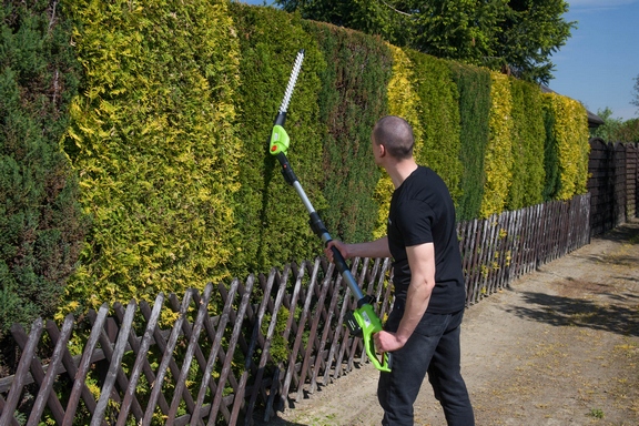 4GARDEN ANW4021 SEKATOR NOŻYCE AKUMULATOROWE DO ŻYWOPŁOTU NA WYSIĘGNIKU 20