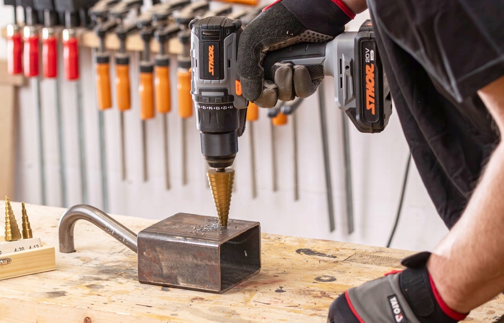 WKRĘTARKA BEZSZCZOTKOWA AKUMULATOROWA 20V 45NM 2Ah